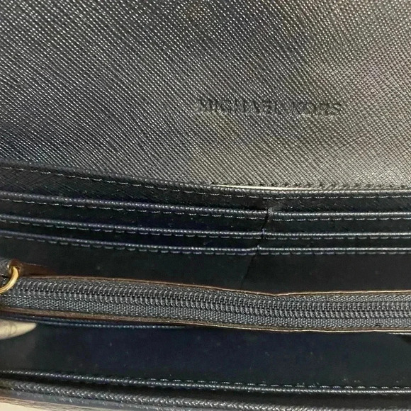 Michael kors navy blue leather wallet - Picture 4 of 9